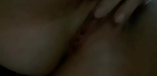  Novinha de Curitiba se masturbando